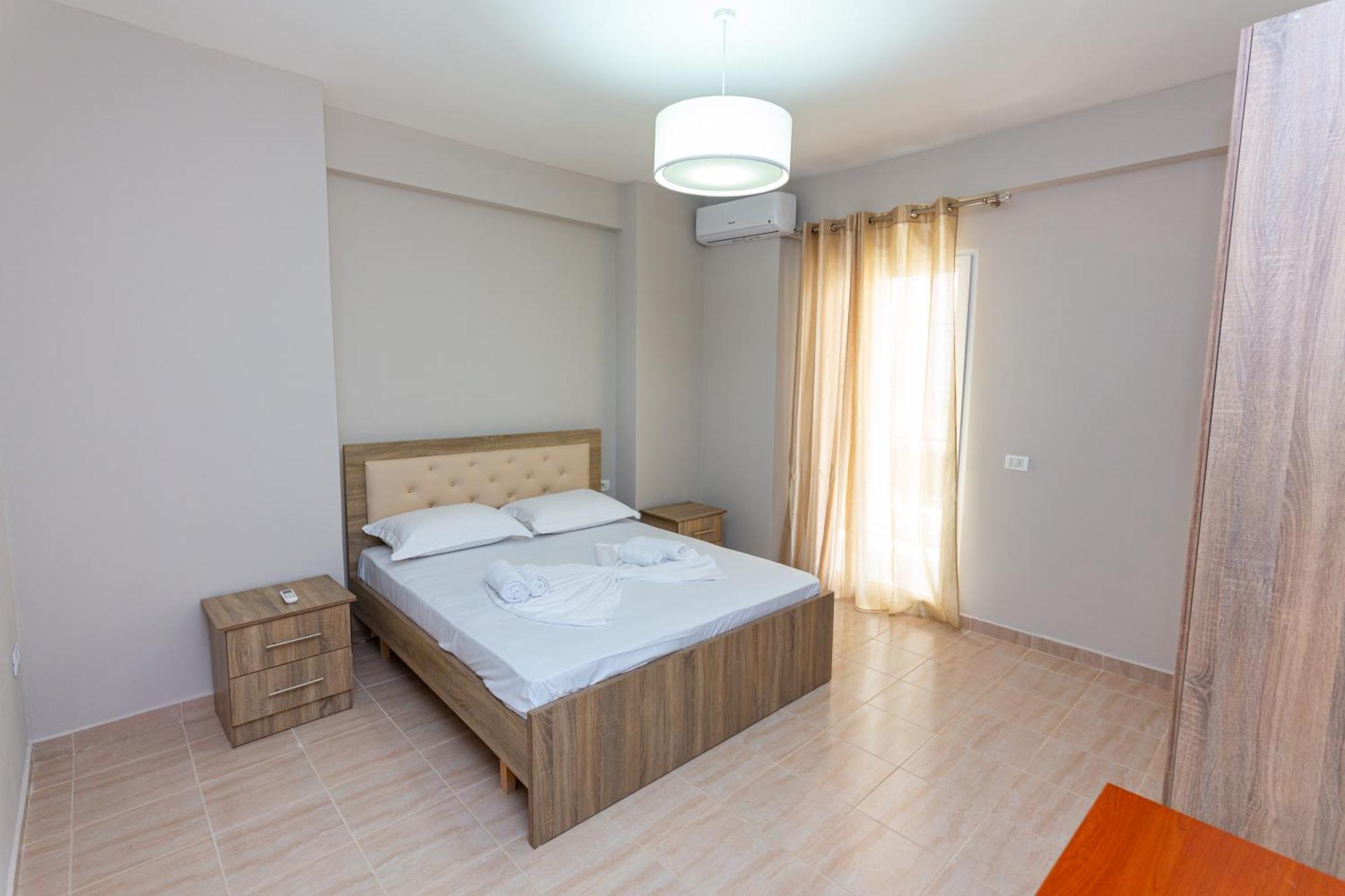 Ponari S Hotel Kryemedhej Room photo